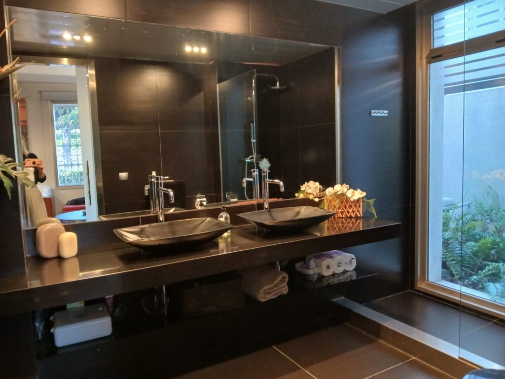 WhatsApp Image 2025-11-24 at 11.03.30 (1)