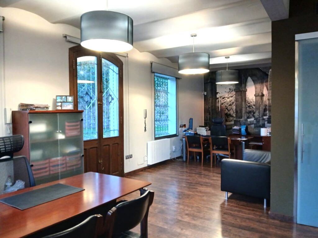 WhatsApp Image 2025-11-24 at 11.03.32 (1)