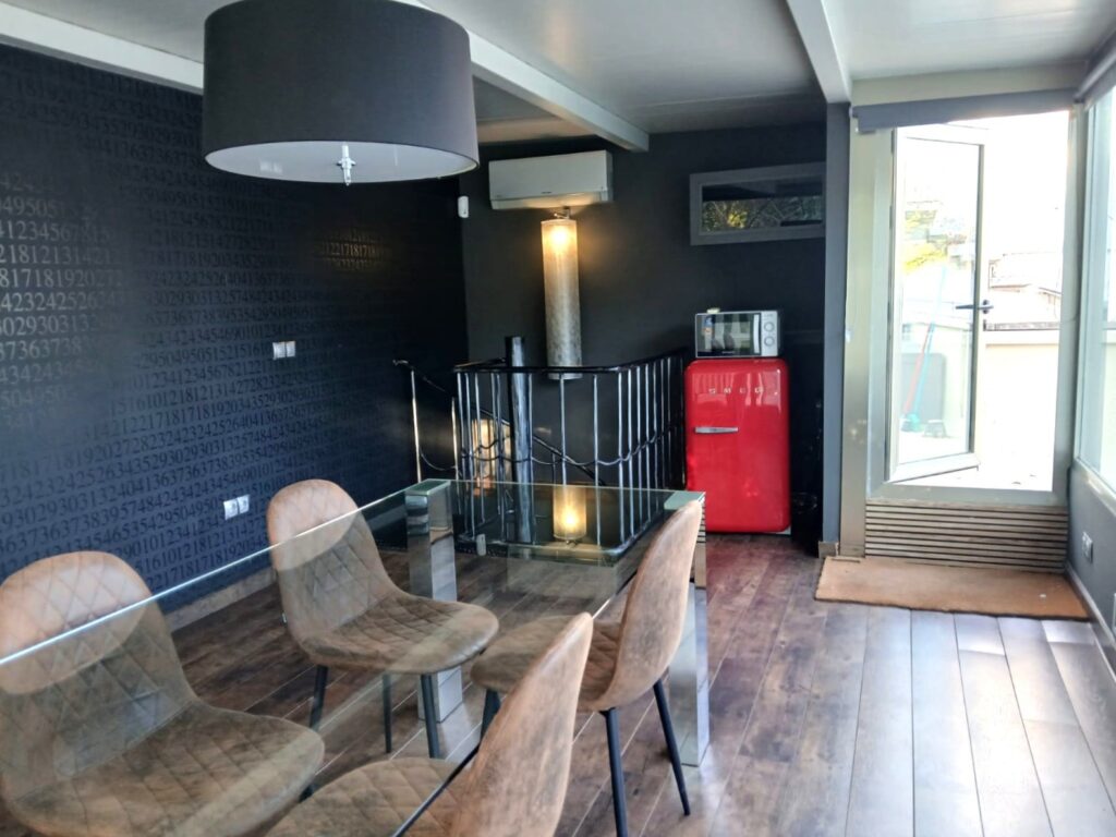 WhatsApp Image 2025-11-24 at 11.03.36