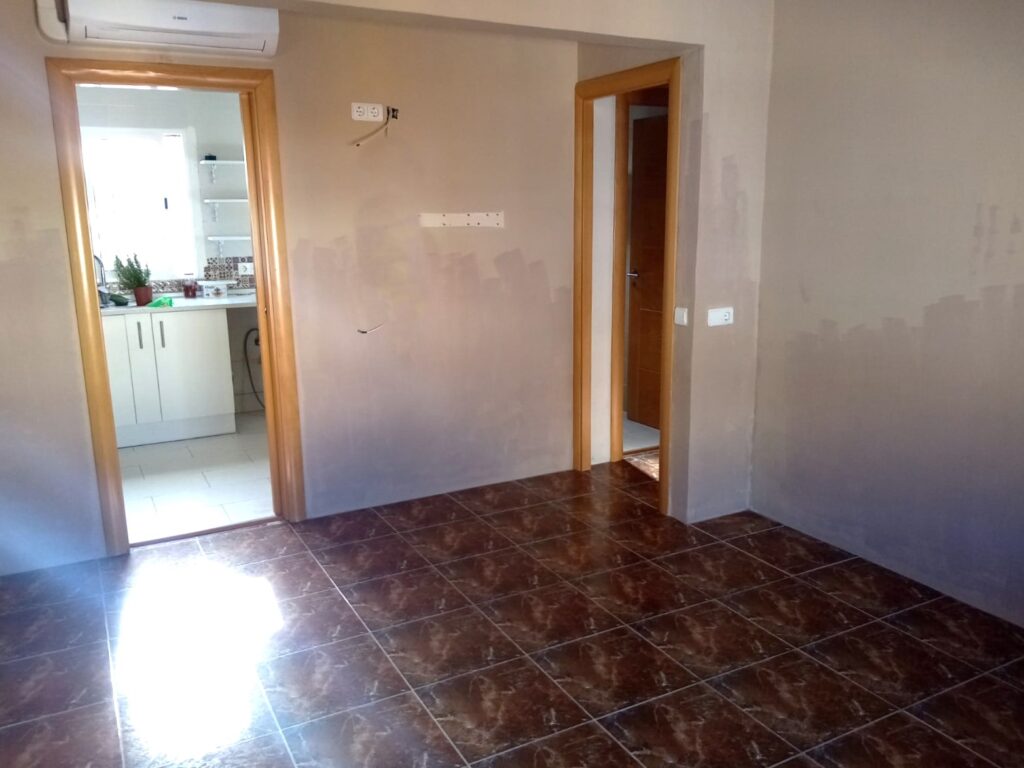 124f8e42-eb4a-4bd4-a35b-b275a6232690