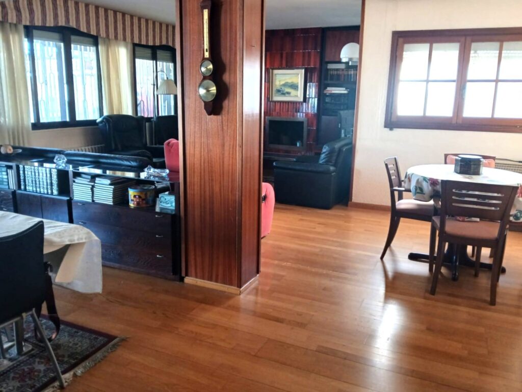 WhatsApp Image 2025-12-04 at 13.06.35 (1)