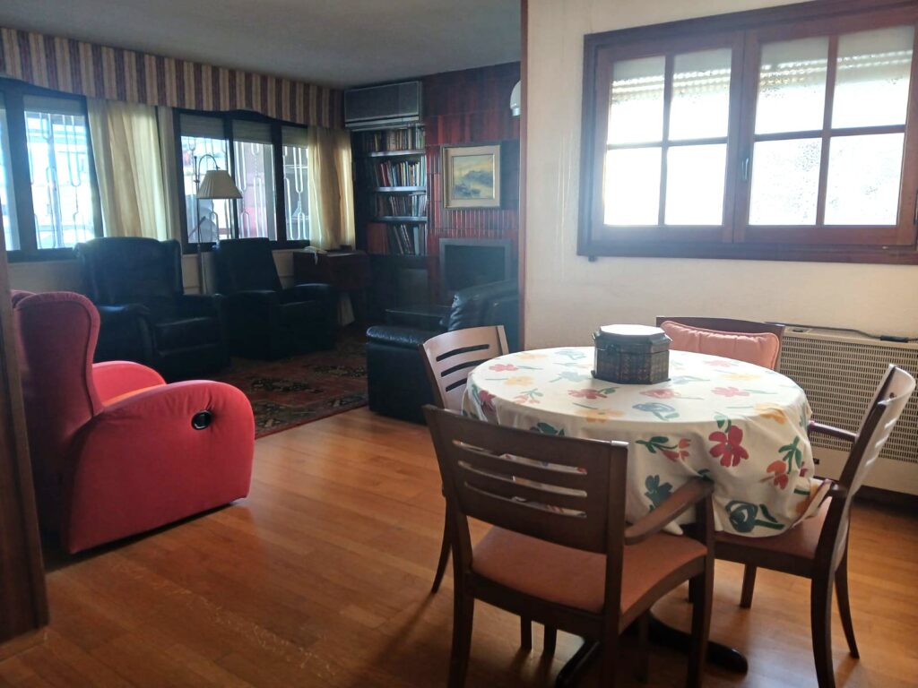 WhatsApp Image 2025-12-04 at 13.06.35