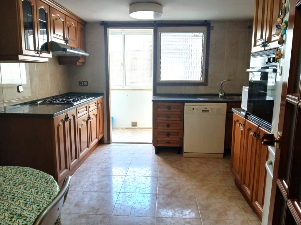 WhatsApp Image 2025-12-04 at 13.06.37 (1)