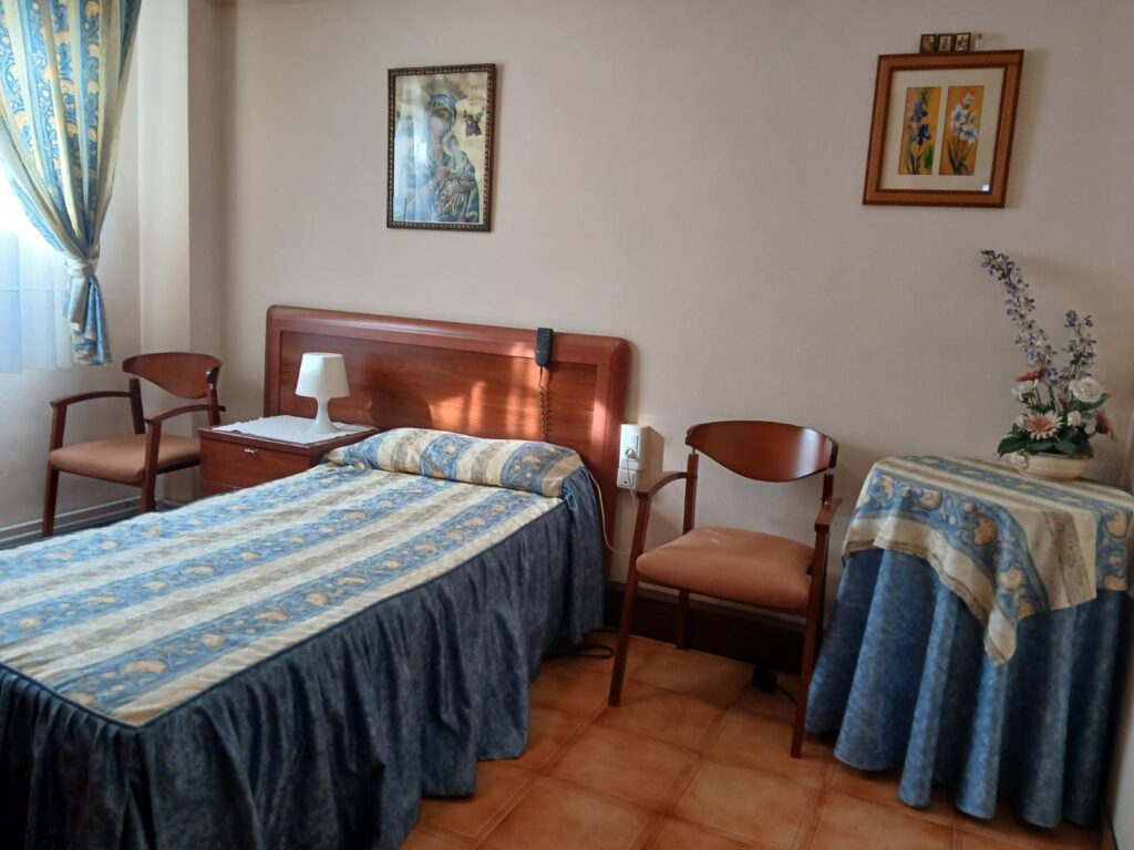 WhatsApp Image 2025-12-04 at 13.06.39 (4)