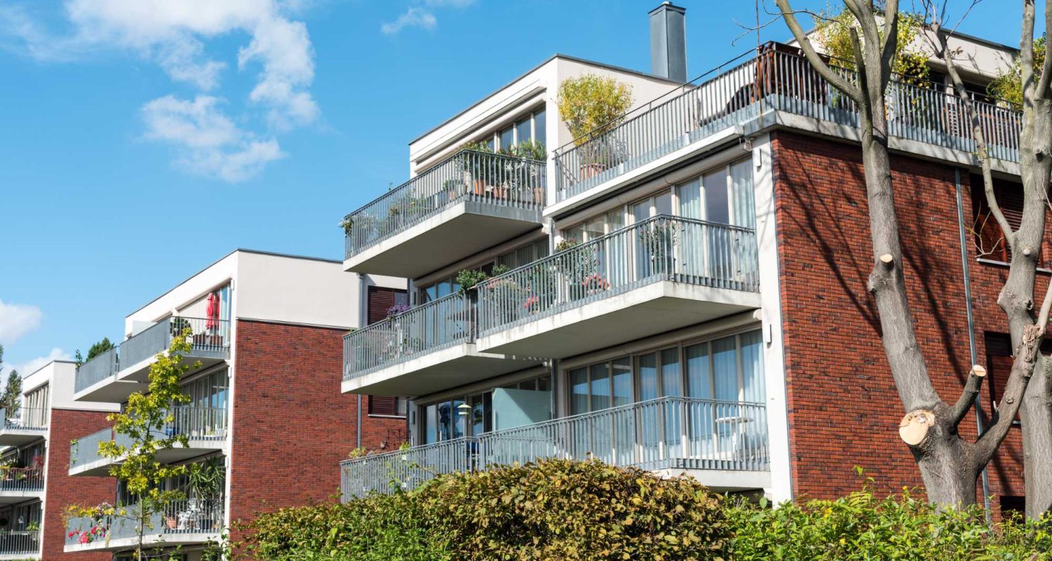 modern-apartment-houses-in-berlin-P6EEJBZ.jpg